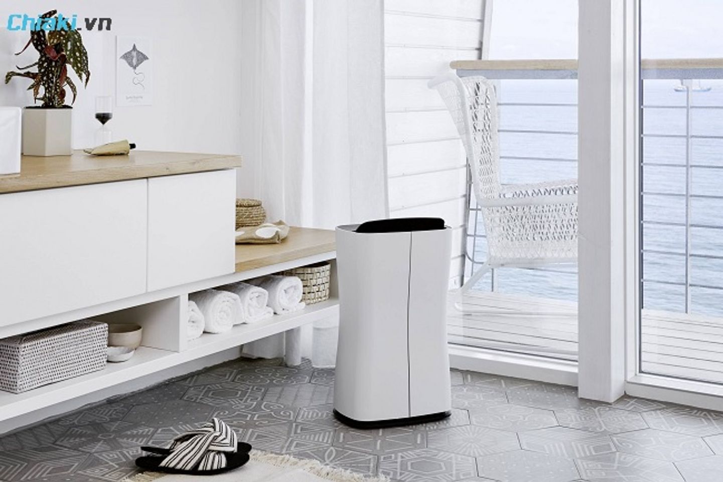 M&aacute;y h&uacute;t ẩm Stadler Form Lukas&nbsp;c&oacute; k&egrave;m lọc kh&ocirc;ng kh&iacute; cho ph&ograve;ng kh&aacute;ch hoặc căn hộ từ 40m&sup2; - 60m&sup2;