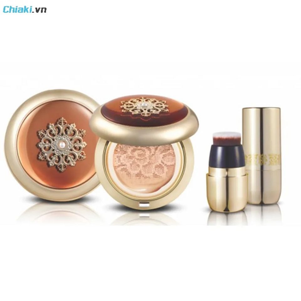 Phấn nước H&agrave;n Quốc Whoo Radiant Essence Cushion gi&uacute;p da săn chắc v&agrave; ngăn ngừa l&atilde;o h&oacute;a