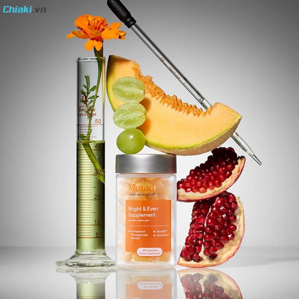 Vi&ecirc;n chống nắng Murad chứa th&agrave;nh phần từ quả lựu đỏ chứa h&agrave;m lượng Polyphenol v&agrave; Ellagic Acid rất cao