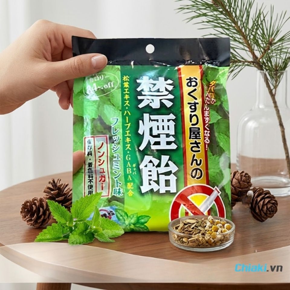 Kẹo cai thuốc l&aacute; Nhật Bản Smokeless h&igrave;nh th&agrave;nh th&oacute;i quen thay thế mỗi khi xuất hiện cơn th&egrave;m