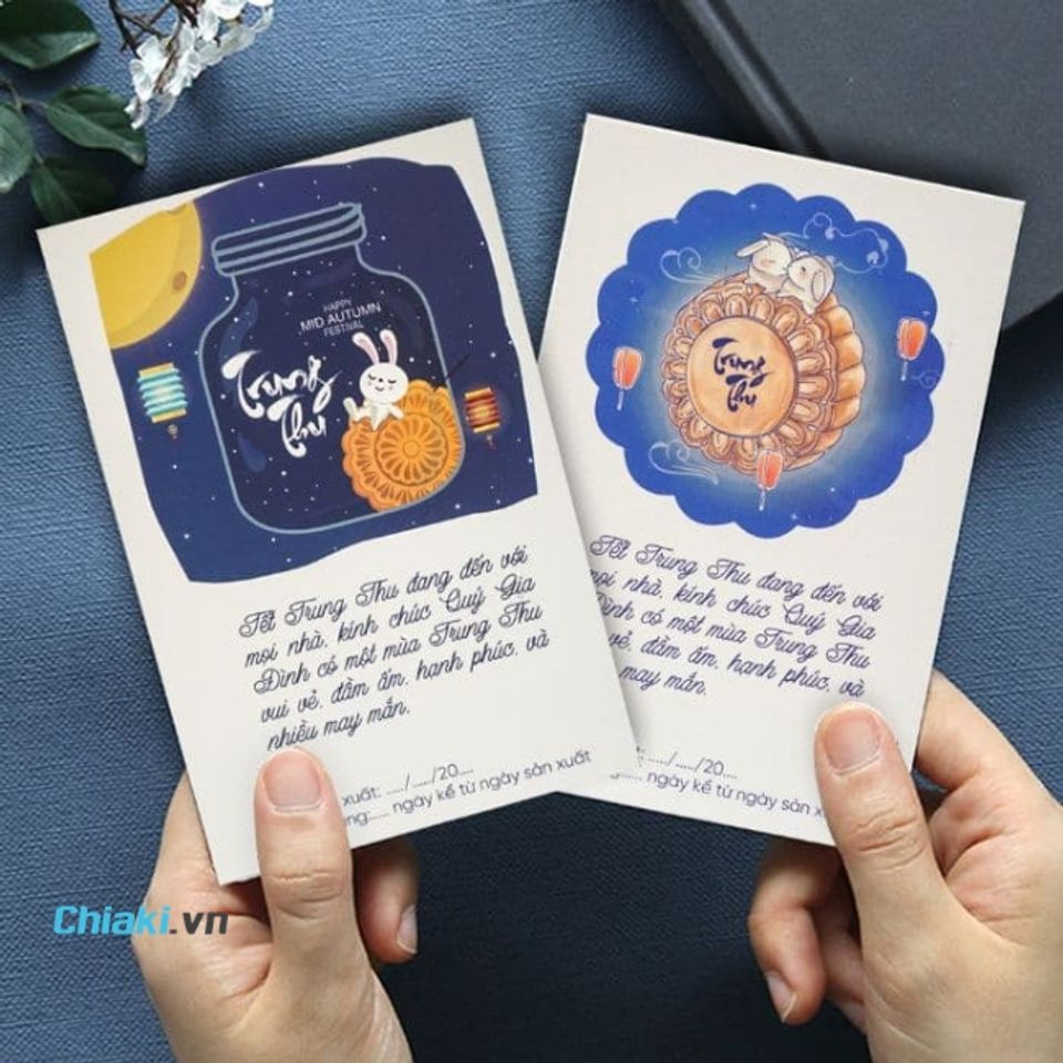 Một tấm thiệp Trung thu viết tay c&oacute; thể kh&ocirc;ng c&oacute; gi&aacute; trị vật chất lớn nhưng lại mang &yacute; nghĩa t&igrave;nh cảm
