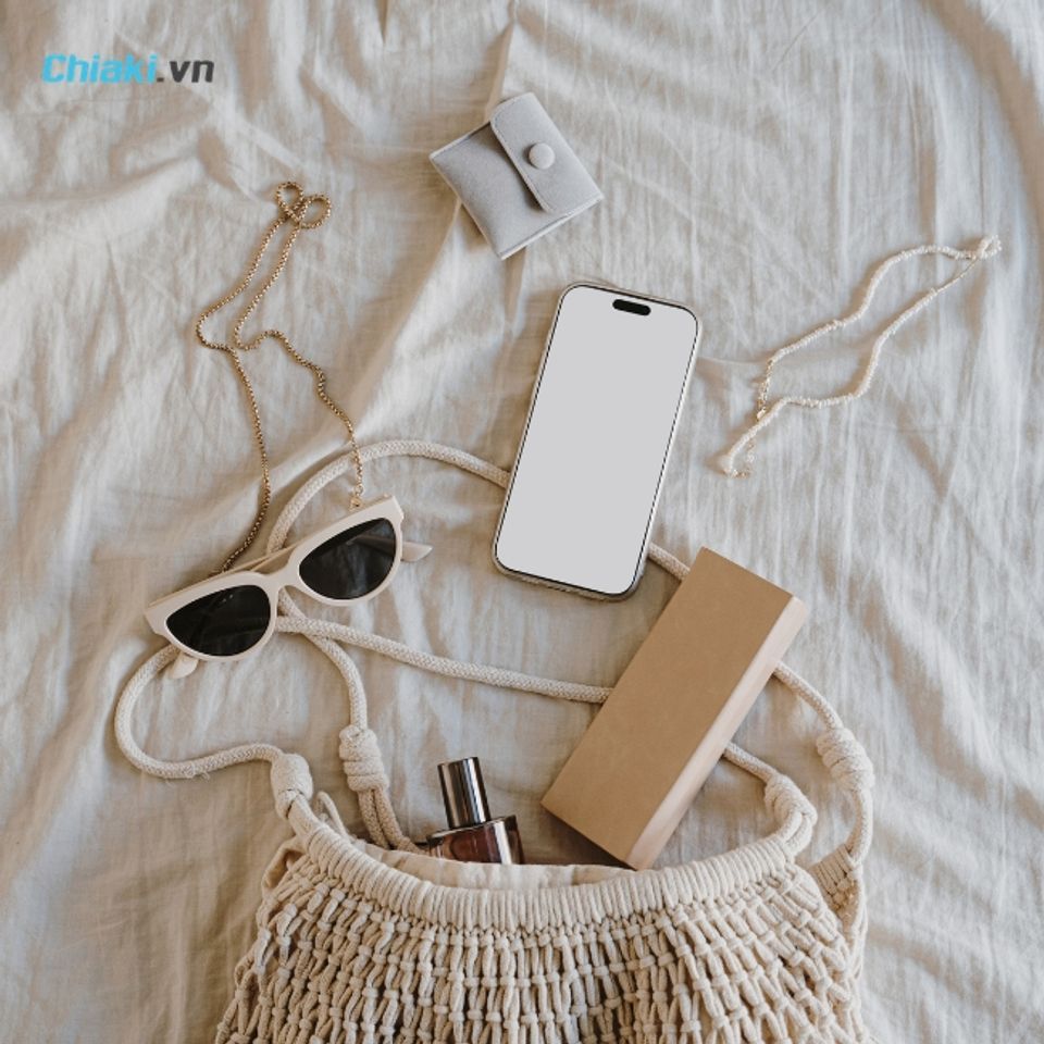Phụ kiện thời trang c&oacute; thể trở th&agrave;nh m&oacute;n qu&agrave; Trung Thu nhỏ gọn nhưng thể hiện sự quan t&acirc;m