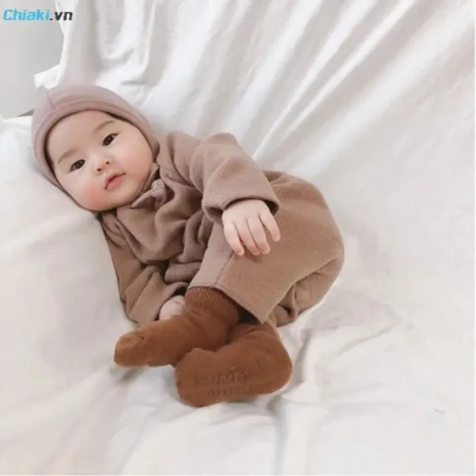 Đặt t&ecirc;n cho b&eacute; trai họ Ng&ocirc; mong con b&igrave;nh an
