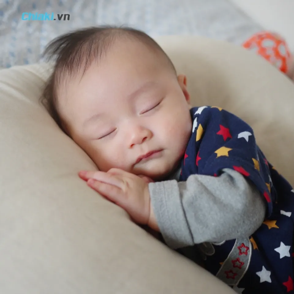 Đặt t&ecirc;n con trai họ L&yacute; mong con bản lĩnh, ki&ecirc;n cường