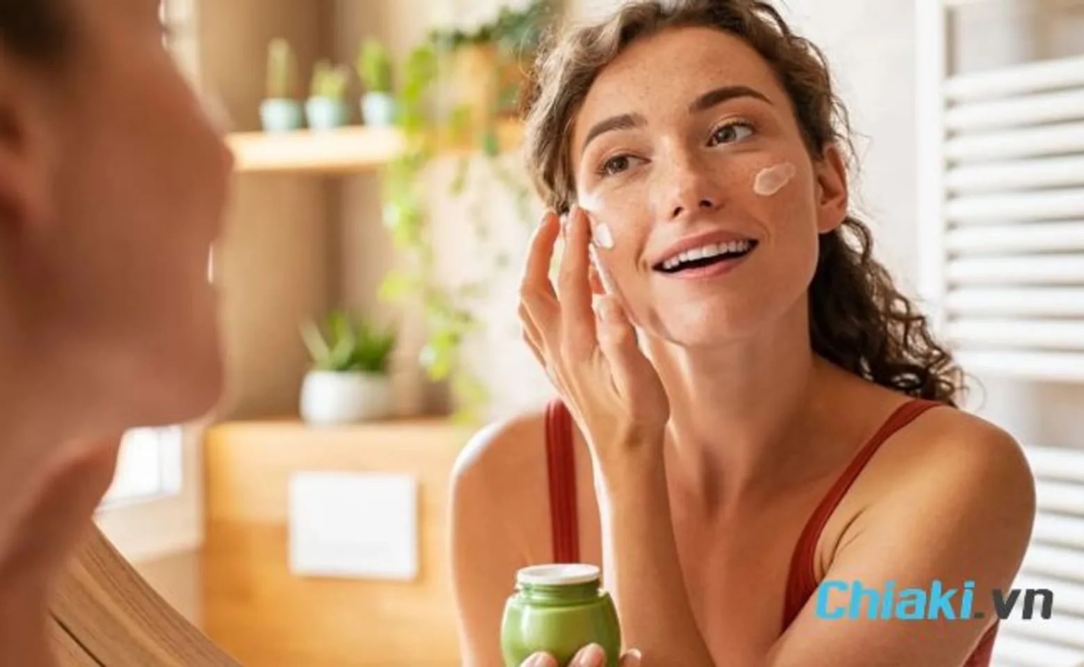 C&aacute;ch sử dụng kem dưỡng trước khi makeup