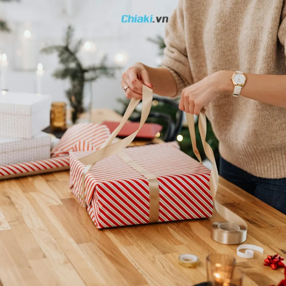 Hộp qu&agrave; kỷ niệm handmade l&agrave; m&oacute;n qu&agrave; tặng bạn th&acirc;n &yacute; nghĩa, nhiều cảm x&uacute;c