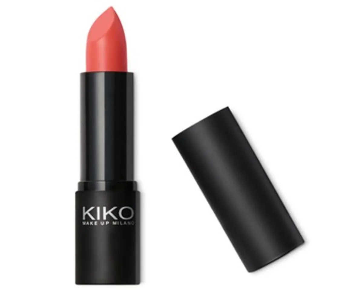Son Kiko Smart Lipstick Red Coral mã 905 màu đỏ san hô