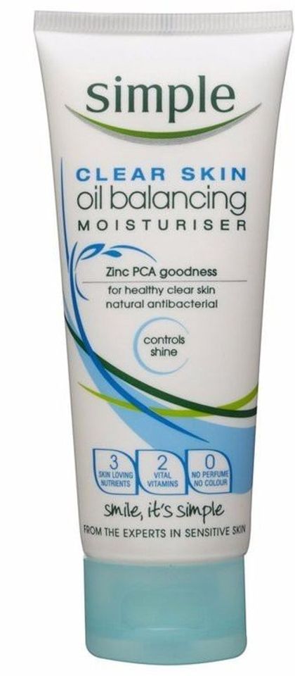 Kem Dưỡng Cho Da Dầu Simple Clear Skin Oil Balancing