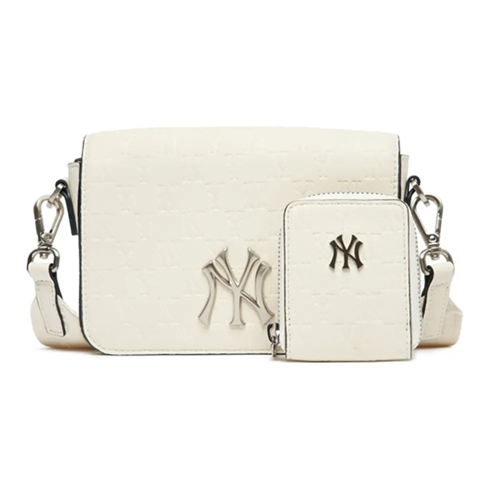 Túi MLB Mini Monogram Embo New York Yankees 3ACRS032N-50CRS