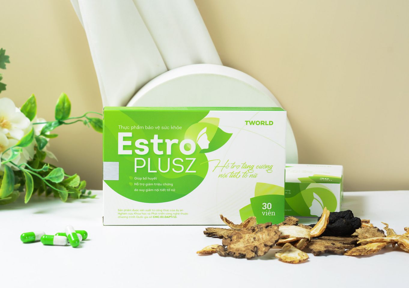 Viên Uống Estro Plusz - Hỗ Trợ Tăng Cường Nội Tiết Tố Nữ, Cân Bằng Kinh Nguyệt, Giảm Đau Bụng Kinh, Bổ Dưỡng Da Sáng Mịn