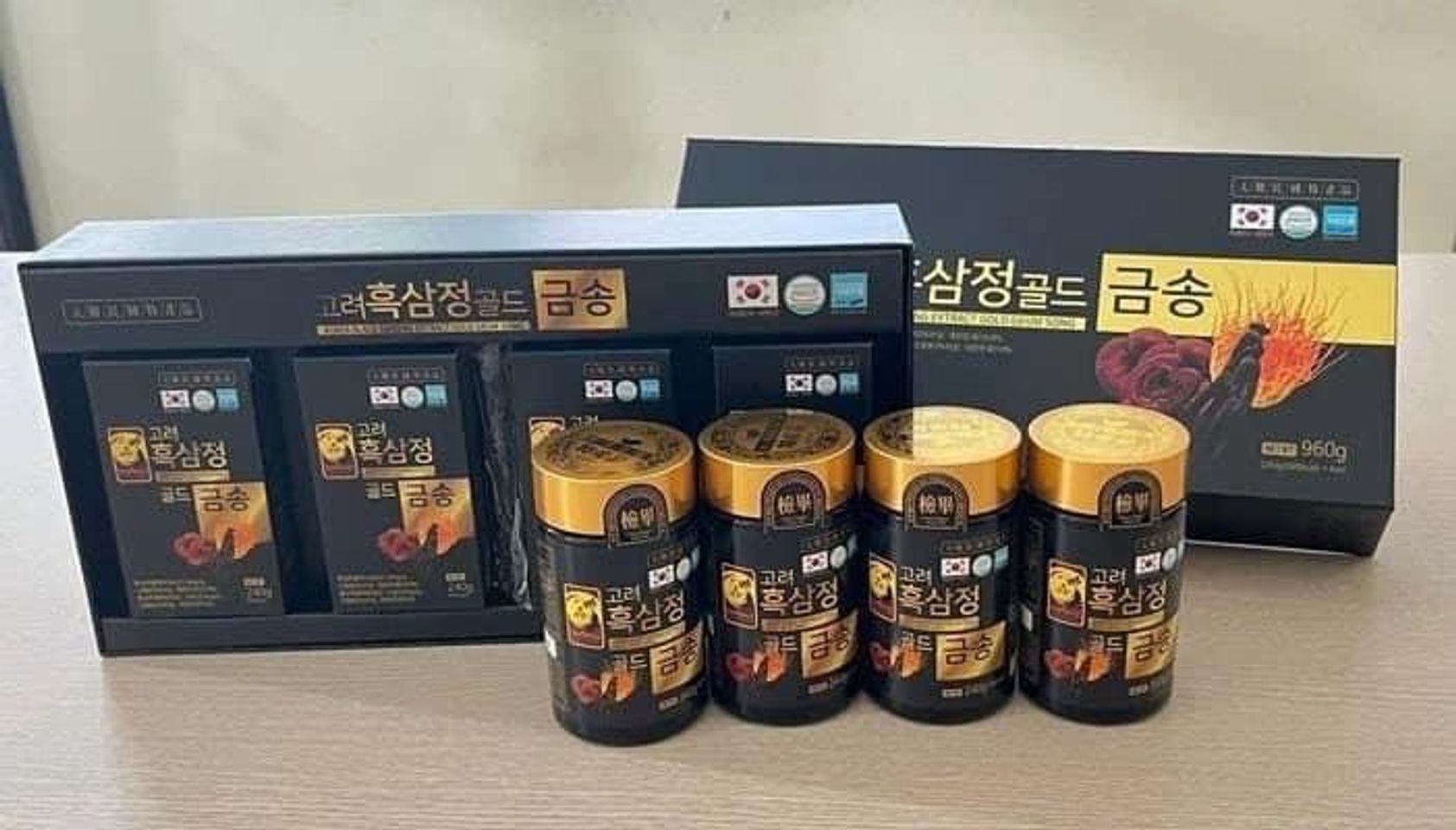 Cao Hắc Sâm Linh Chi Đông Trùng Hàn Quốc 4 Lọ 240g - Tinh Chất Thảo Dược Hỗ Trợ Sức Khỏe và Miễn Dịch