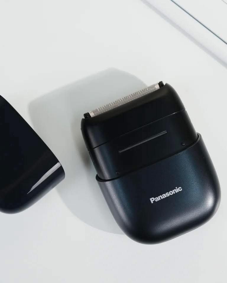 Máy Cạo Râu Mini Panasonic ES-CM20 Chính Hãng - Lưỡi Thép Nhập Khẩu Nhật Bản, Nhỏ Gọn Thoải Mái Khi Du Lịch