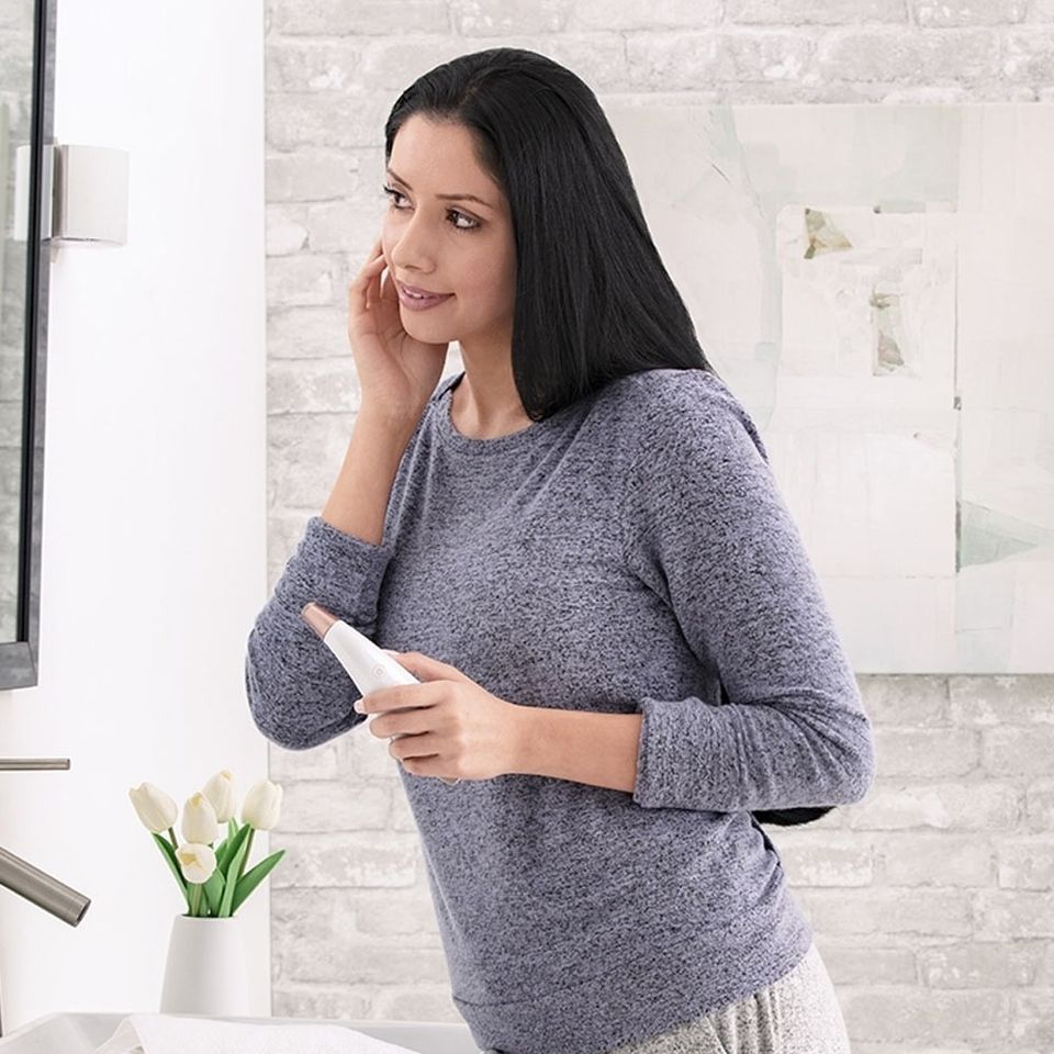 Máy Massage Mặt Không Xâm Lấn HoMedics MD7-1000 - Siêu Mài Mòn Kim Cương, Đầu Di Lạnh, Trẻ Hóa Da, Làm Sáng Da, Cải Thiện Kết Cấu Da