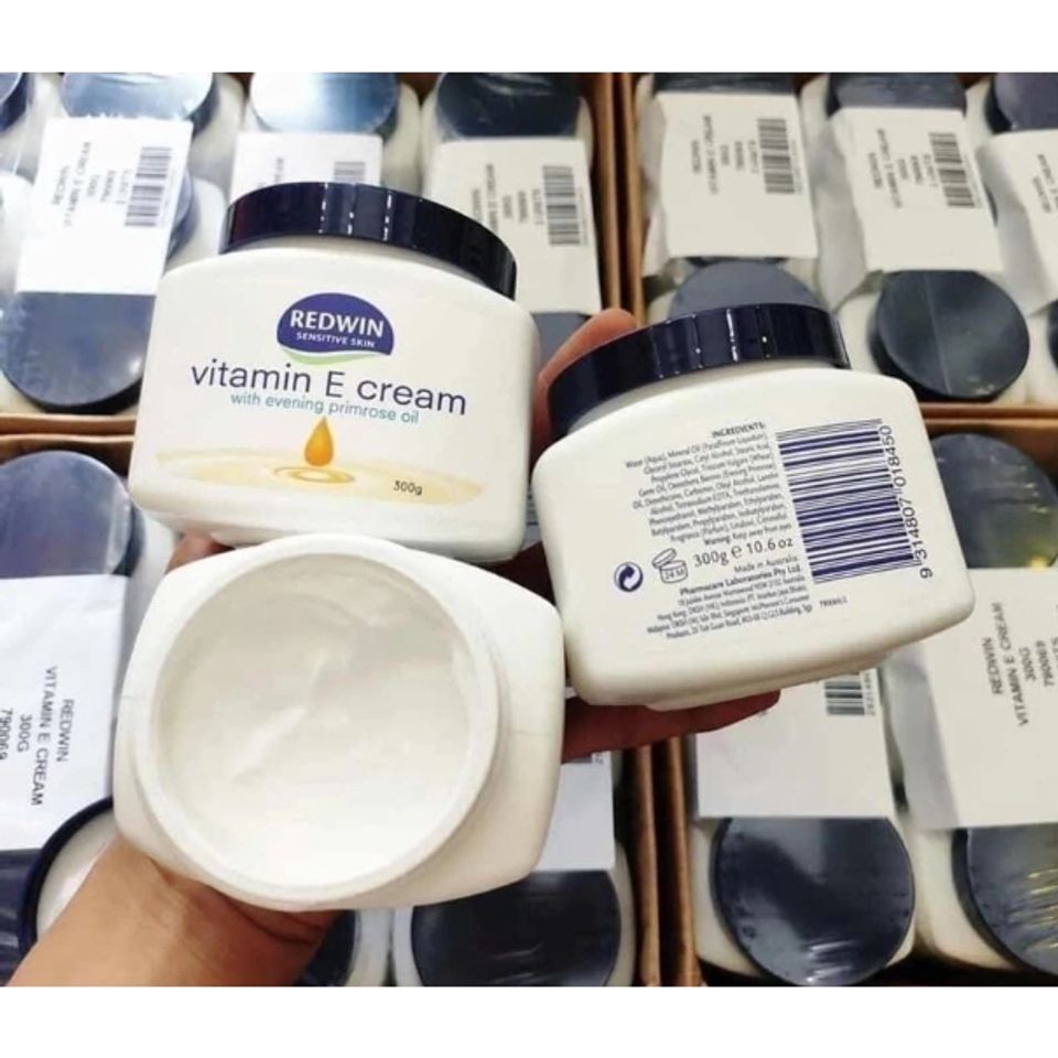 Kem Dưỡng Ẩm Body & Face Vitamin E  300ml Úc - Cung cấp độ ẩm, làm sáng da, bảo vệ da, phù hợp cho mọi loại da
