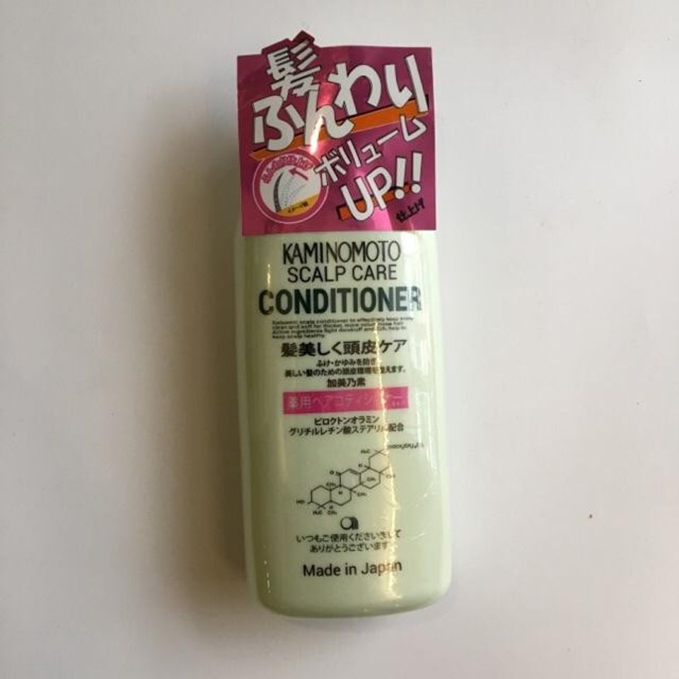 Dầu xả Kaminomoto 300ml Nhật Bản - Chăm sóc tóc khỏe mạnh, mượt mà và bảo vệ khỏi hư tổn