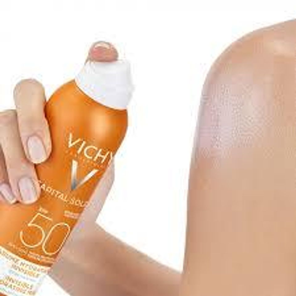 Kem Chống Nắng Toàn Thân Dạng Xịt Vichy SPF 50 - Bảo Vệ Da Chống Tia UV, Không Để Lại Vệt Trắng, Tiện Dụng 200ml
