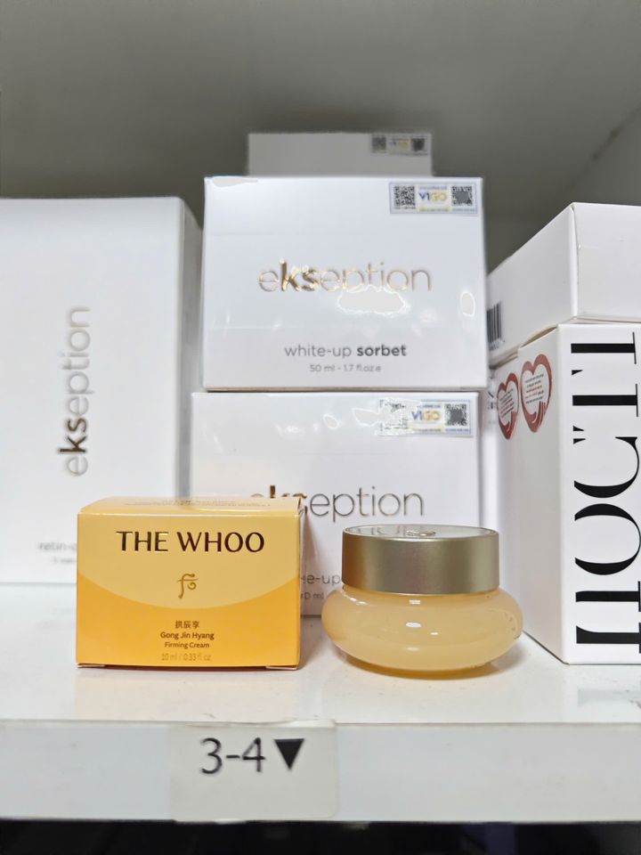 Kem Dưỡng Ẩm Whoo Firming Cream 10ml - Sản Phẩm Dưỡng Da Chống Lão Hóa Từ Thiên Nhiên, Giúp Da Mịn Màng và Tươi Trẻ
