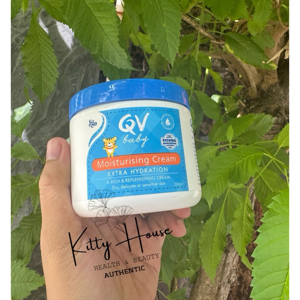 Kem Dưỡng Ẩm QV Baby Moisturising Cream 250g - An Toàn Cho Da Nhạy Cảm, Giảm Khô, Làm Dịu Bệnh Chàm, Vảy Nến Cho Bé