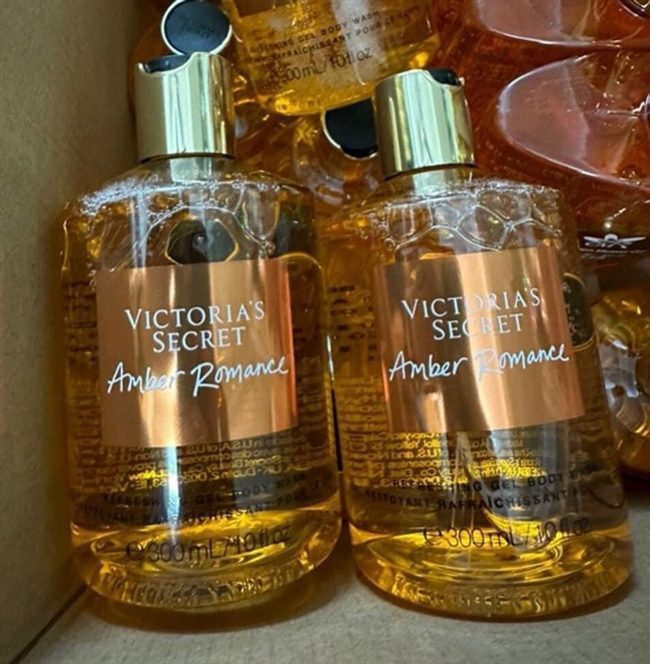 Sữa Tắm Dạng Gel Nước Hoa Victoria's Secret Amber Romance 250ml - Hương Thơm Quyến Rũ, Chăm Sóc Da Mềm Mại, Trải Nghiệm Thư Giãn