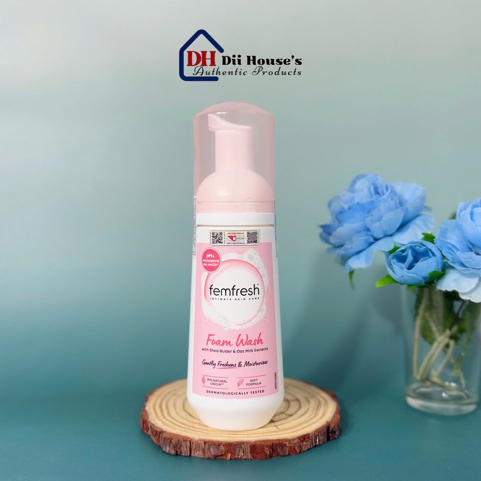 Bọt Vệ Sinh Phụ Nữ Femfresh Foam Wash 150ml - Sạch Dịu Nhẹ, Hỗ Trợ Cân Bằng Vi Sinh Vùng Kín, Bảo Vệ Gấp 3 Lần