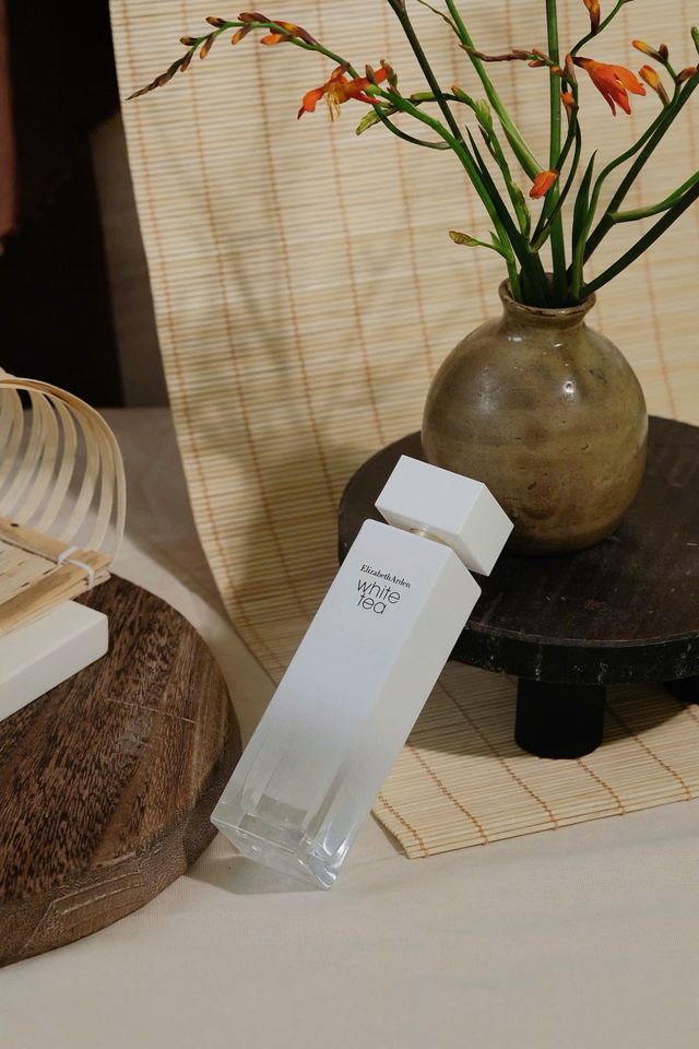 Nước Hoa Nữ Elizabeth Arden White Tea EDT 100ml - Hương Hoa Cỏ Gỗ Xạ Hương Sang Trọng, Tươi Mát, Dành Cho Phái Nữ