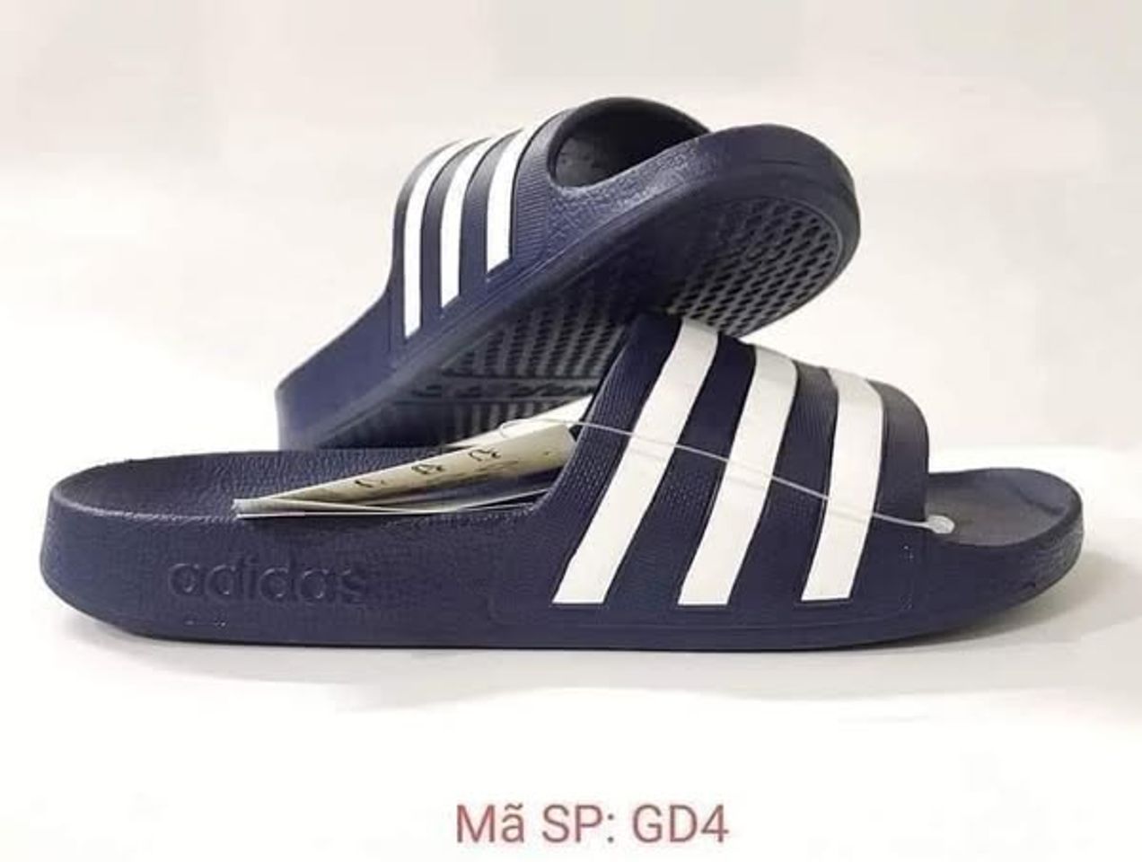 Dép Adidas Adilette Aqua Size 42 - Đen Xanh, Siêu Nhẹ, Bền Bỉ, Tiện Dụng cho Mùa Hè Năng Động