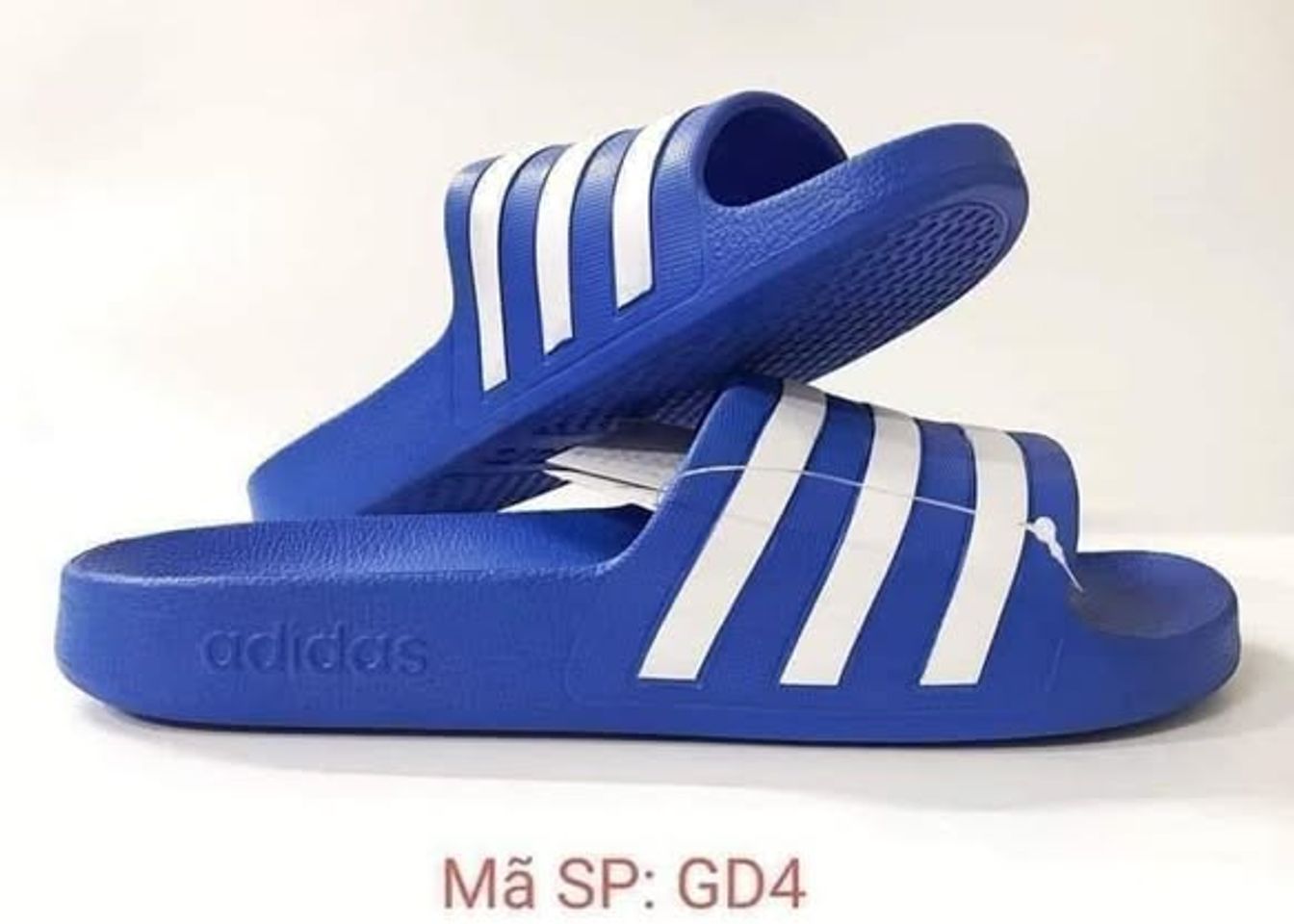 Dép Adidas Adilette Aqua Size 42 - Đen Xanh, Siêu Nhẹ, Bền Bỉ, Tiện Dụng cho Mùa Hè Năng Động