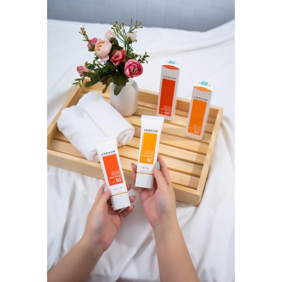 Kem Chống Nắng Ahohwa Dành Cho Da Dầu SPF 50+ PA++++