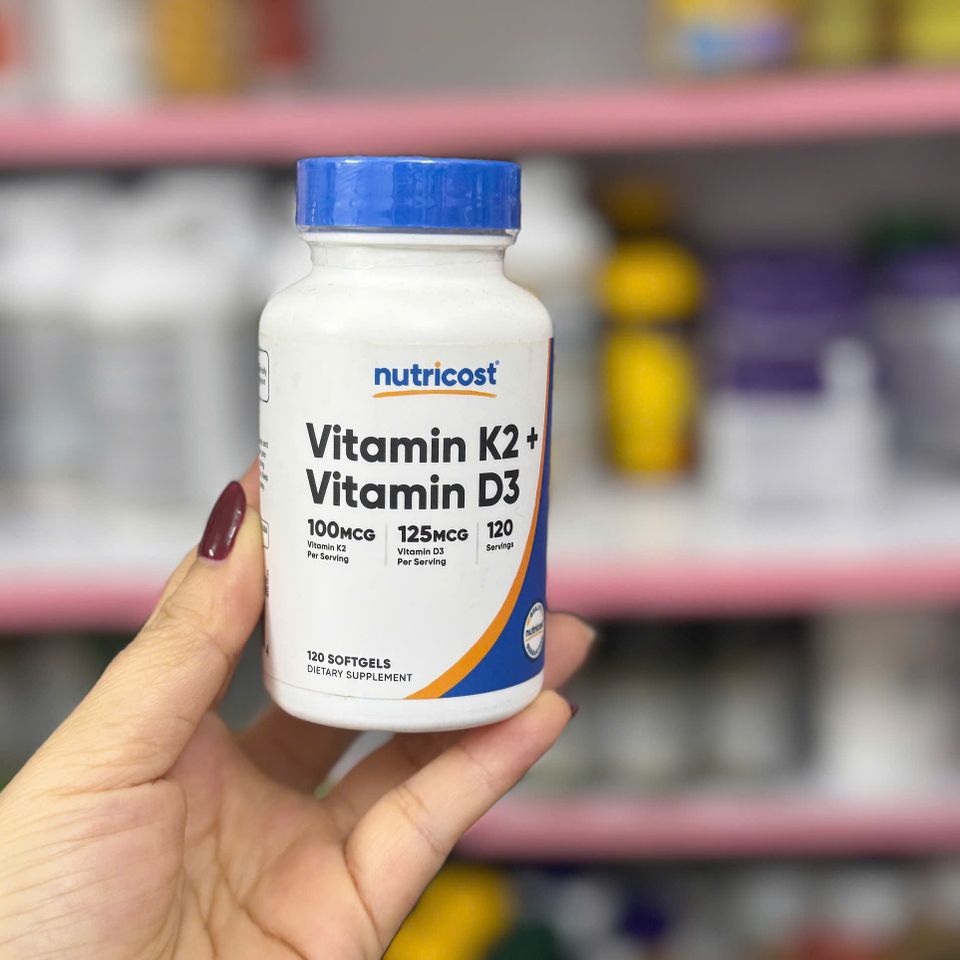 Nutricost Vitamin K2D3 120 Viên - Hỗ Trợ Hấp Thụ Canxi, Tăng Cường Sức Khỏe Xương Khớp, Phòng Ngừa Loãng Xương