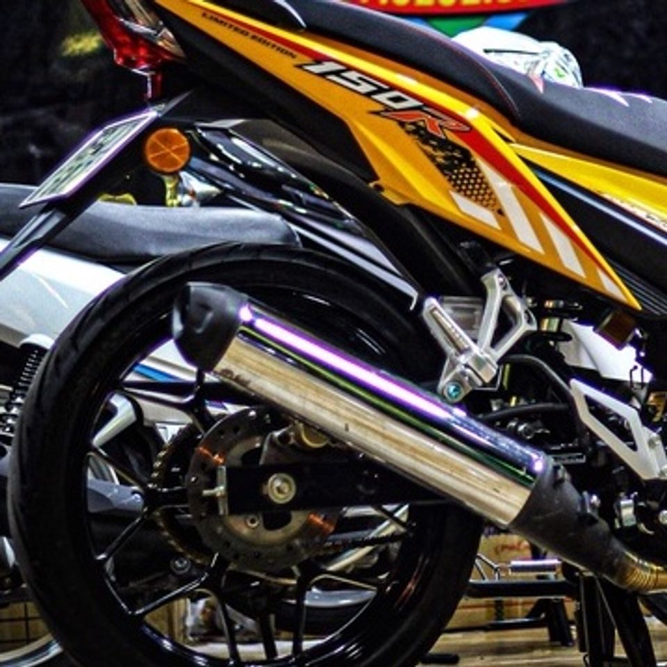 Tem Dán Xe Vàng Cao Cấp Honda Sonic 150R - Tem 3 Lớp Chống Nước, Bảo Hành Trọn Đời, Lớp Bảo Vệ Bền Đẹp