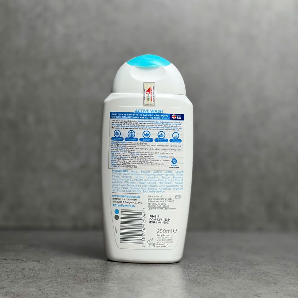 Dung dịch vệ sinh phụ nữ Femfresh Active Wash 250ml - Chuyên biệt cho hoạt động nhiều, tươi mát khỏe mạnh, nhập khẩu Anh