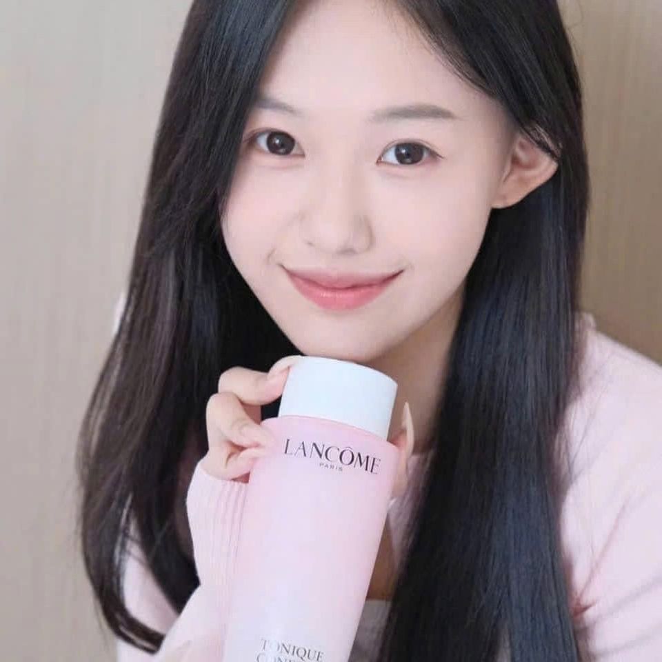 Nước Hoa Hồng Lancôme Tonique Confort 125ml - Dưỡng ẩm Làm Sạch Da Mềm Mịn, Chiết Xuất Thiên Nhiên, Chăm Sóc Da Toàn Diện