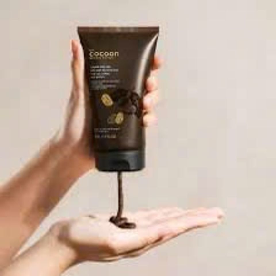 Tẩy Da Chết Mặt Cà Phê Đắk Lắk Cocoon 150ml - Làm Sạch, Sáng Mịn Da Nhạy Cảm, Không Cồn, Thuần Chay, Dưỡng Ẩm Tự Nhiên