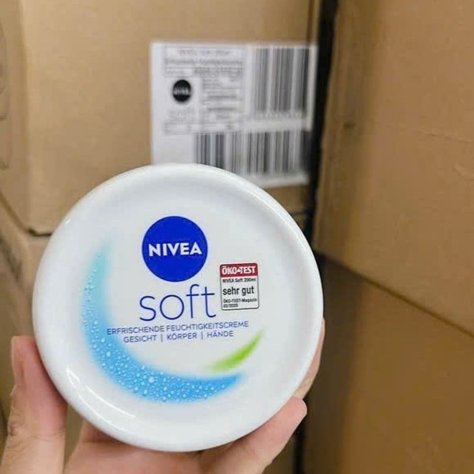 Kem Dưỡng Ẩm Nivea Soft 200ml - Dưỡng Ẩm Hiệu Quả, Thẩm Thấu Nhanh, Cho Mọi Loại Da - Hàng Chính Hãng Đức