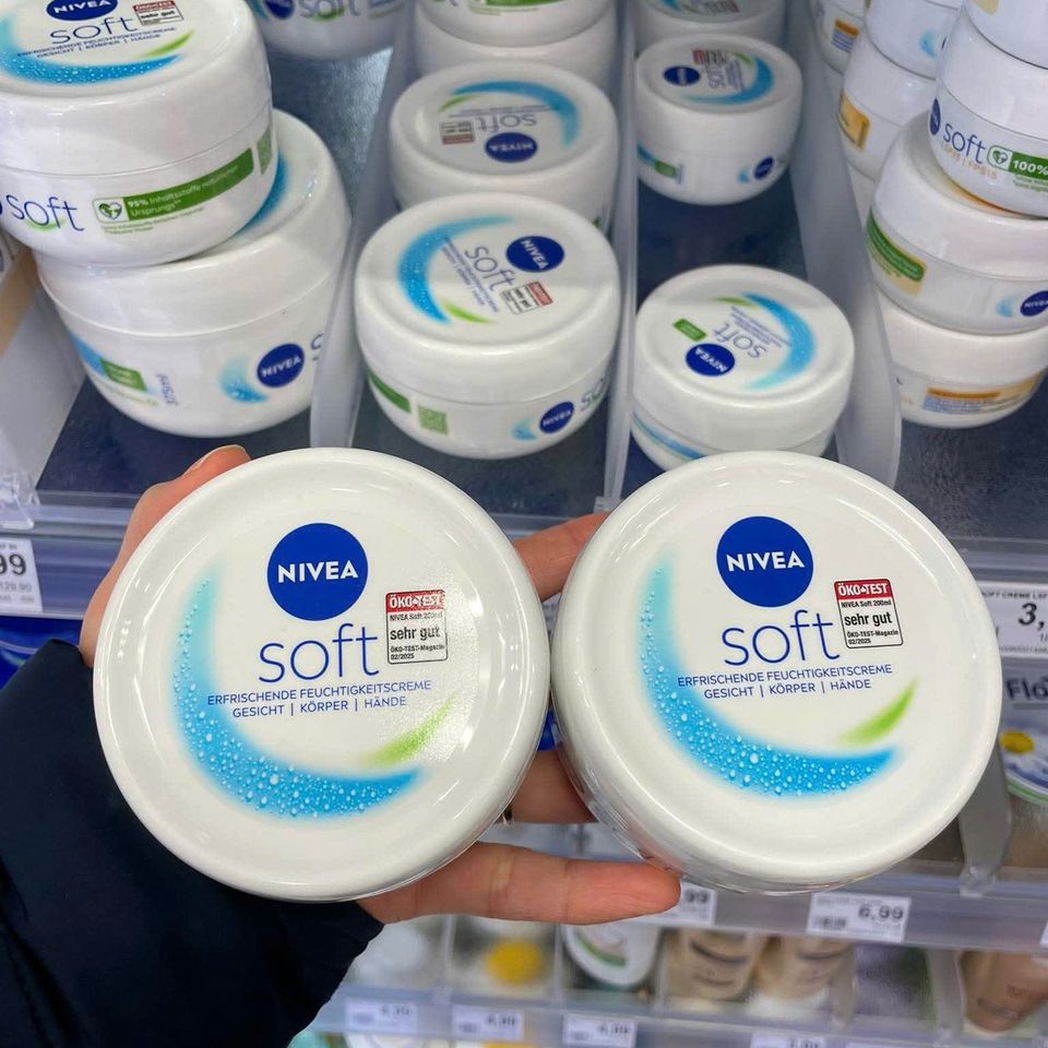 Kem Dưỡng Ẩm Nivea Soft 200ml - Dưỡng Ẩm Hiệu Quả, Thẩm Thấu Nhanh, Cho Mọi Loại Da - Hàng Chính Hãng Đức