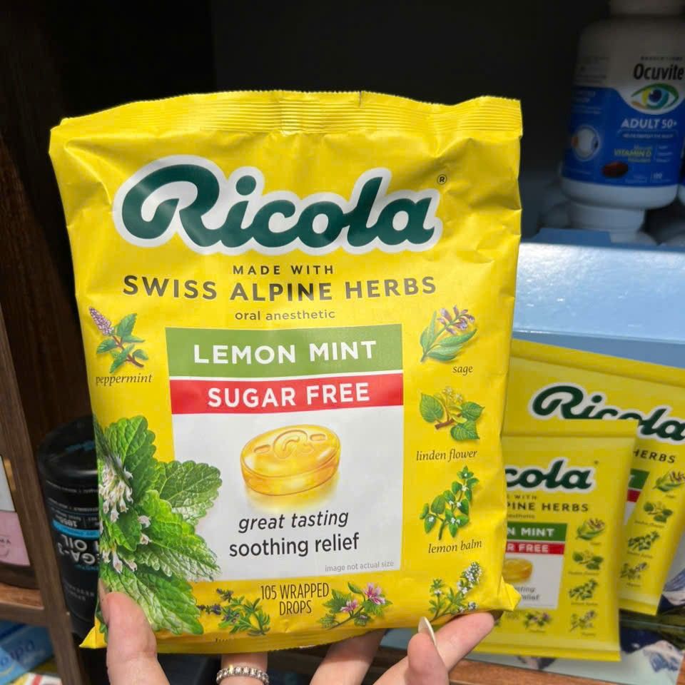 Kẹo Ho Ricola Bịch 105 Viên - Thảo Dược Thiên Nhiên từ Thụy Sĩ, Vị Mật Ong, Giảm Ho, Dịu Cổ Họng, Thích Hợp cho Người Tiểu Đường