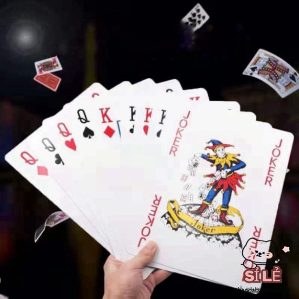 Bộ Bài Tây Poker Khổng Lồ A4 - Chất Liệu Bìa Cứng Sang Trọng, Trải Nghiệm Chơi Bài Thú Vị Cho Trẻ Em và Người Lớn