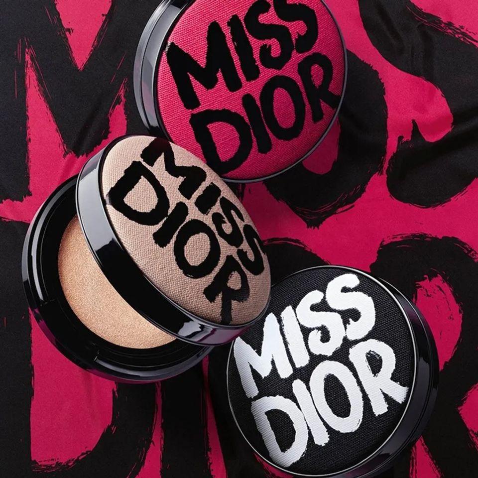 Vỏ Hộp Phấn Nước Dior Forever Cushion Case Bold Black - Sản Phẩm Trang Điểm Sang Trọng, Chính Hãng Dior Màu Đen