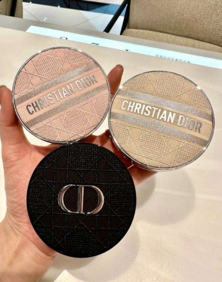 Vỏ Hộp Phấn Nước Dior Forever Cushion Case Màu Beige Chính Hãng - Thiết Kế Sang Trọng, Phụ Kiện Trang Điểm Cao Cấp Limited Edition