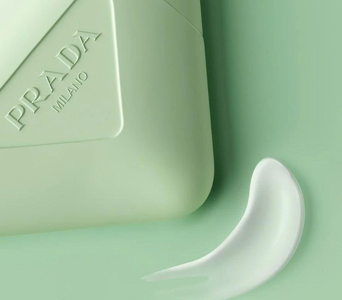 Kem Dưỡng Da Tay PRADA Augmented Skin Hand Cream - Chăm Sóc Cao Cấp, Dưỡng Ẩm, Làm Mềm Da, Hương Thơm Nhẹ, Quà Tặng Tuyệt Vời