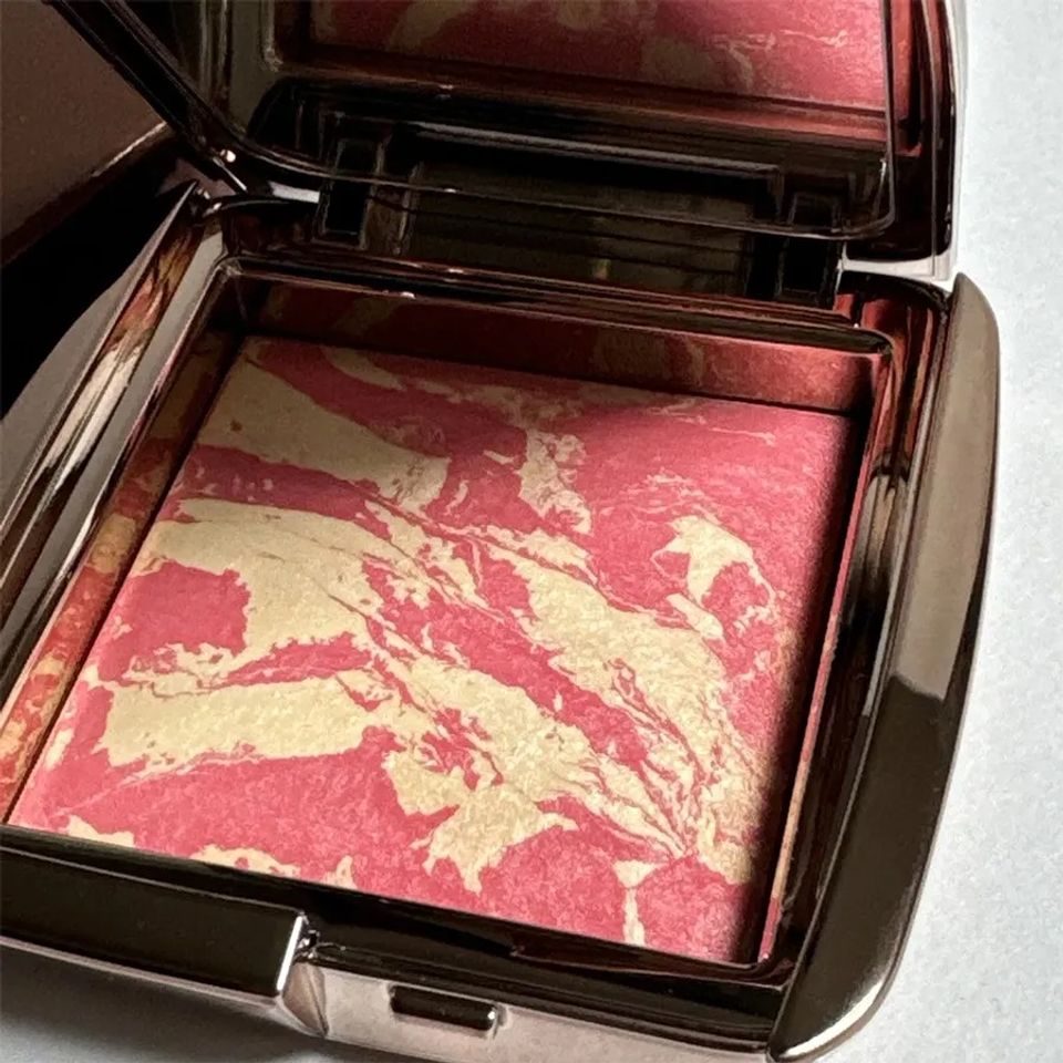 Phấn Má Hồng Hourglass Ambient Lighting Blush Màu Diffused Heat - Phấn Trang Điểm Sang Trọng Tạo Hiệu Ứng Làn Da Tươi Tắn
