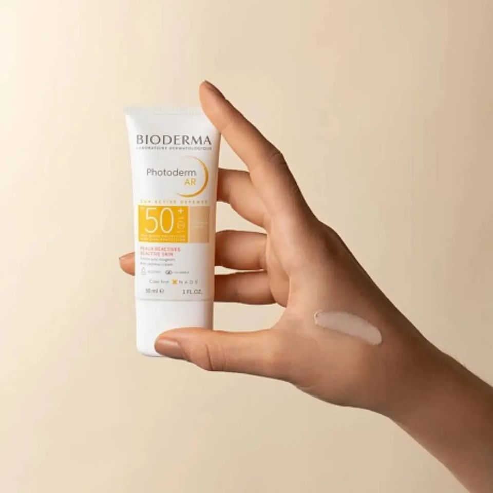 Kem Chống Nắng Bioderma Photoderm AR SPF50+ 30ml - Dưỡng Ẩm, Bảo Vệ Da Khỏe Mạnh, Chính Hãng, Pháp