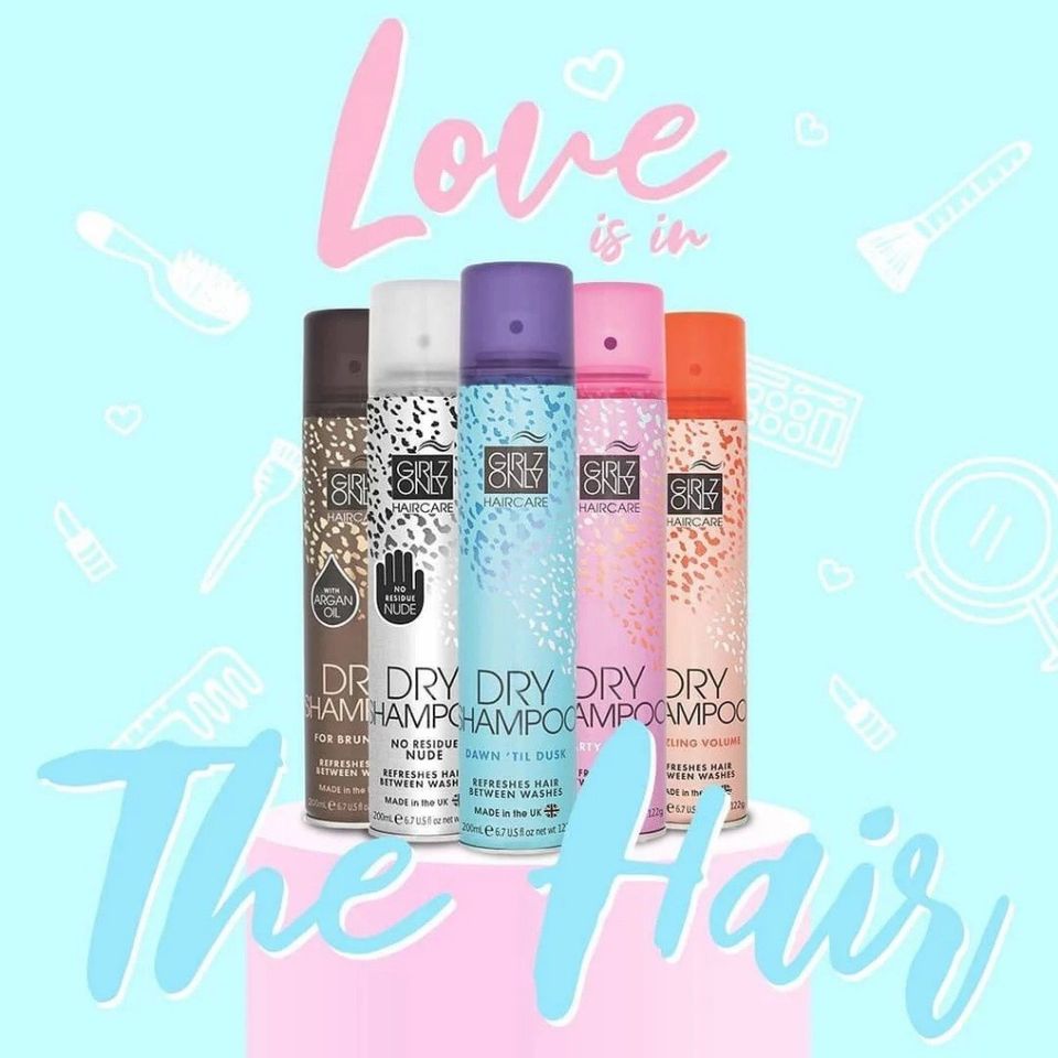 Dầu Gội Khô Girlz Only 200ml - Giải Pháp Cho Mái Tóc Dầu, Tiện Lợi Khi Du Lịch, 4 Mùi Hương Hấp Dẫn, Đặc Biệt Dành Cho Tóc Nâu Và Vàng