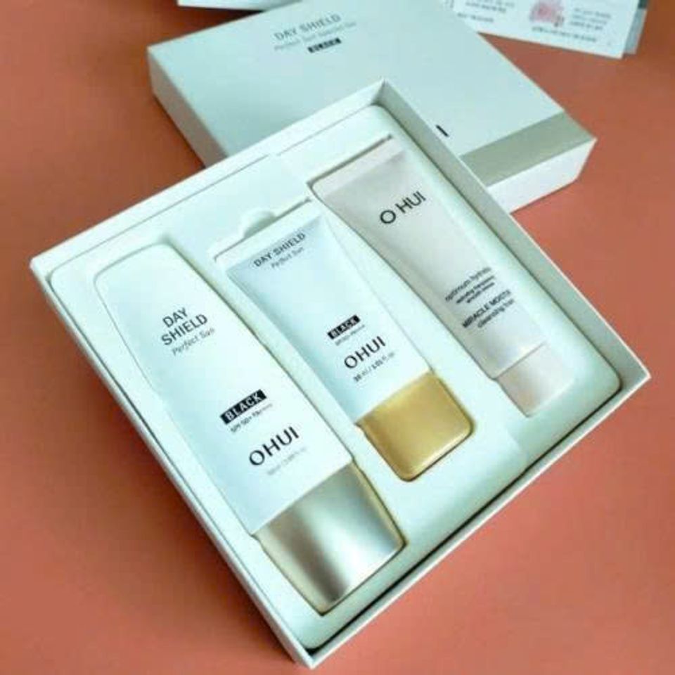 Bộ Kem chống nắng OHUI Day Shield Perfect Sun Black Special Set 622085