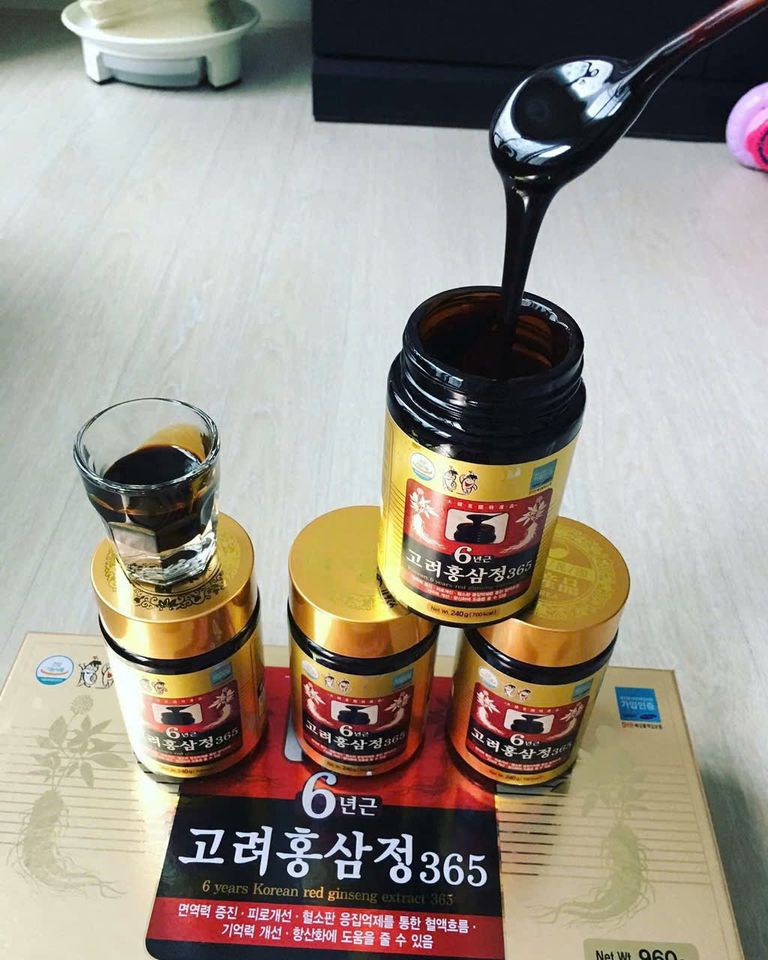 Cao Hồng Sâm Hàn Quốc Gold 6 Năm Tuổi Cô Đặc Hộp 4 Lọ x 250g - Giải Pháp Tăng Cường Sức Khỏe, Bổ Dưỡng Tự Nhiên