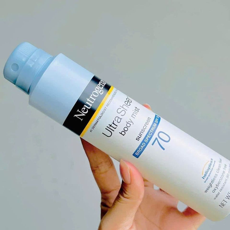 Xịt Chống Nắng Neutrogena Ultra Sheer SPF 70 - Kháng Nước và Chống Oxy Hóa, 141g, Bảo Vệ Da Tối Đa
