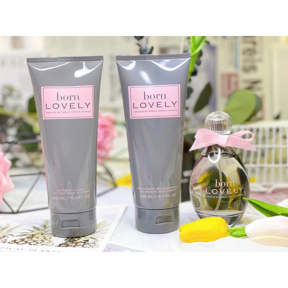 Set nước hoa Born Lovely gồm Nước hoa 100ml, Body lotion 200ml, Sữa tắm 200ml. 629390