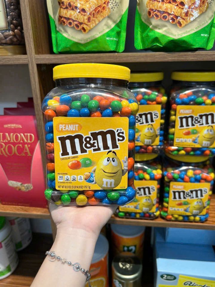 Kẹo Socola Nhân Đậu Phộng M&M’s 1757g - Hương Vị Ngọt Ngào Thích Hợp Làm Quà Tặng, Snack Party, Món Ngọt Tuyệt Vời