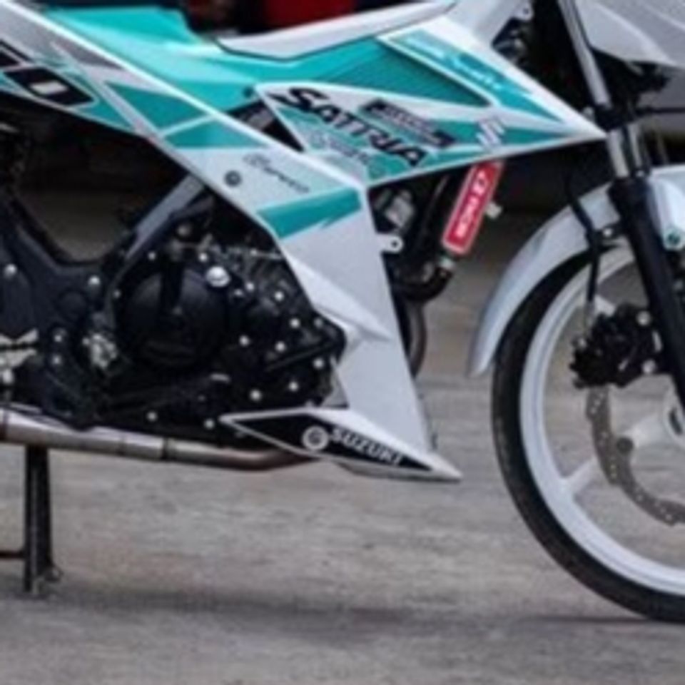 Tem rời satria Zin full trắng xanh lục bảo