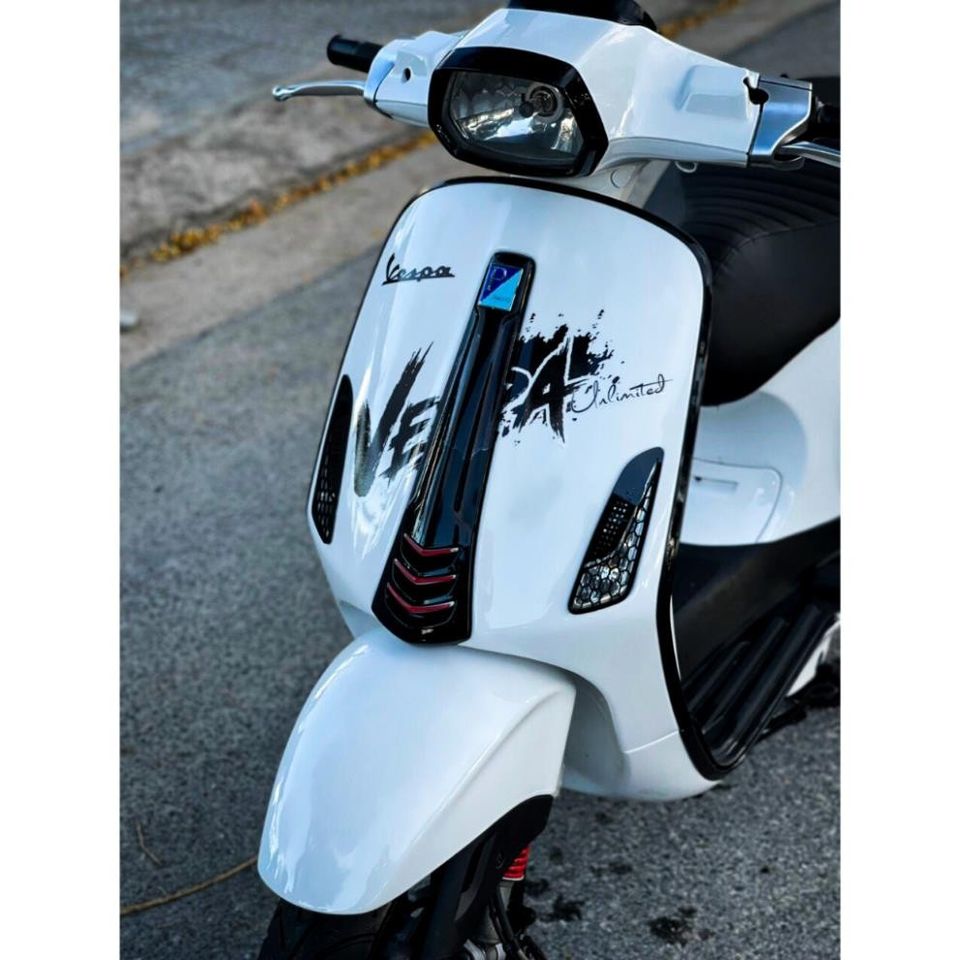 tem rời vespa trắng sprin mẫu đẹp ảnh chụp thực tế , tem 3 lớp bền màu - Decal Cao Cấp Nhất